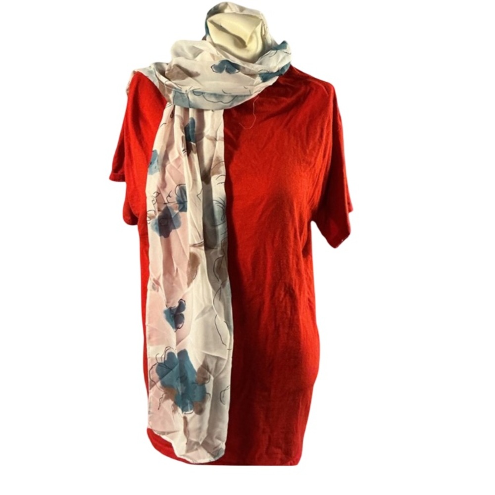 Women’s scarf